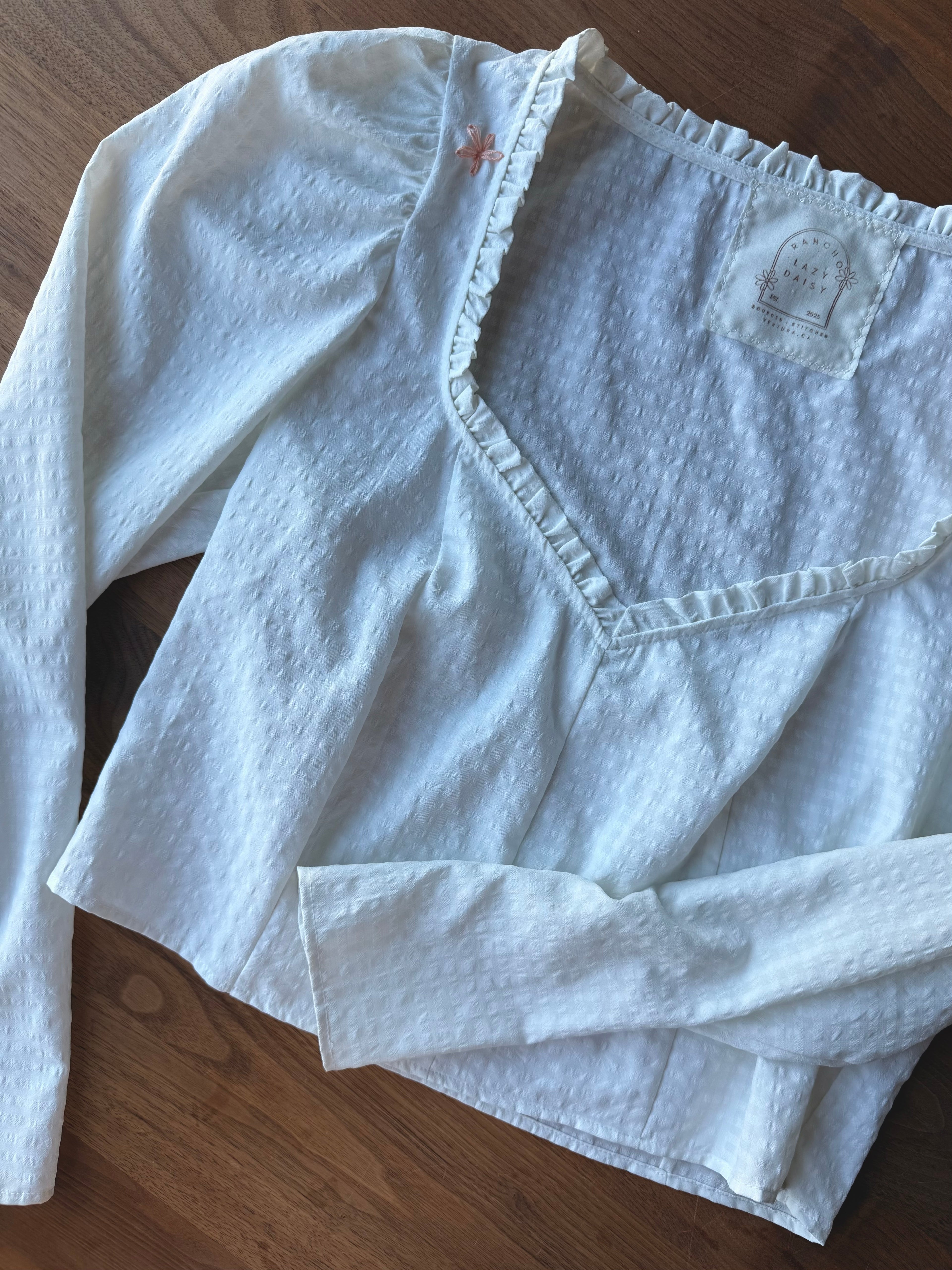 WOVEN SWEETHEART TOP