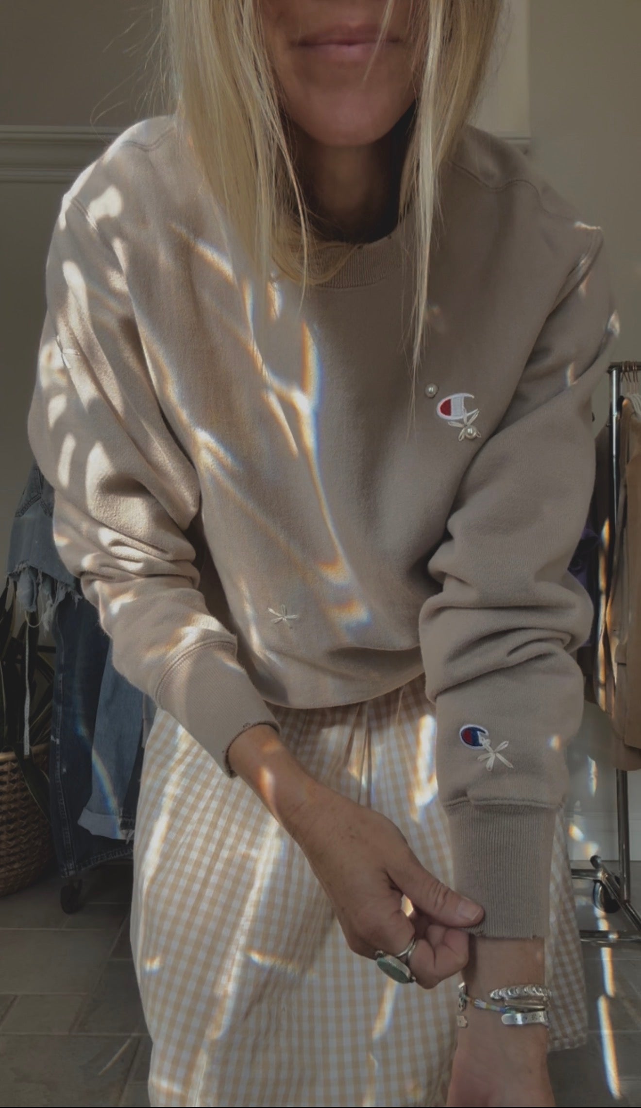 CHAMPION LAZY DAISY CREW - TAN