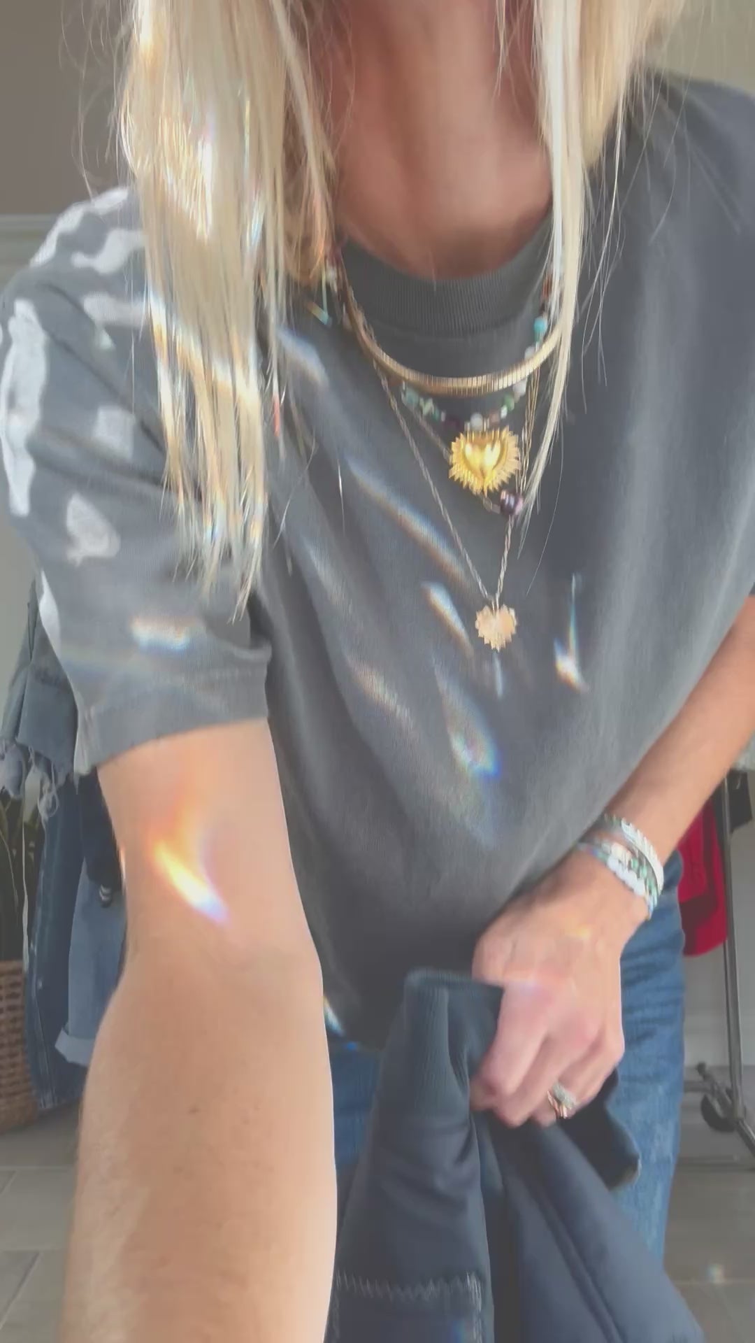 LAZY DAISY BOYFRIEND TEE - CHARCOAL