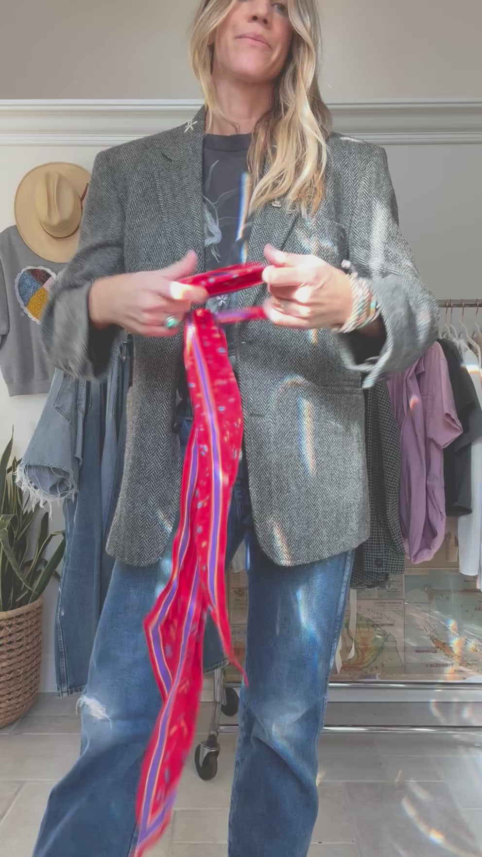 HERRINGBONE WOOL BLAZER - CHARMED